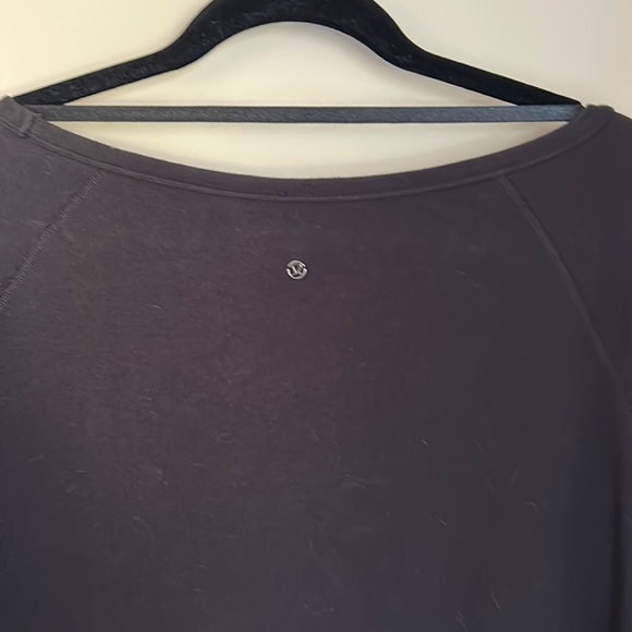 Lululemon Meditate L/S Pullover Sweatshirt High/Low Black French Terry Sz 10 - Picture 8 of 8